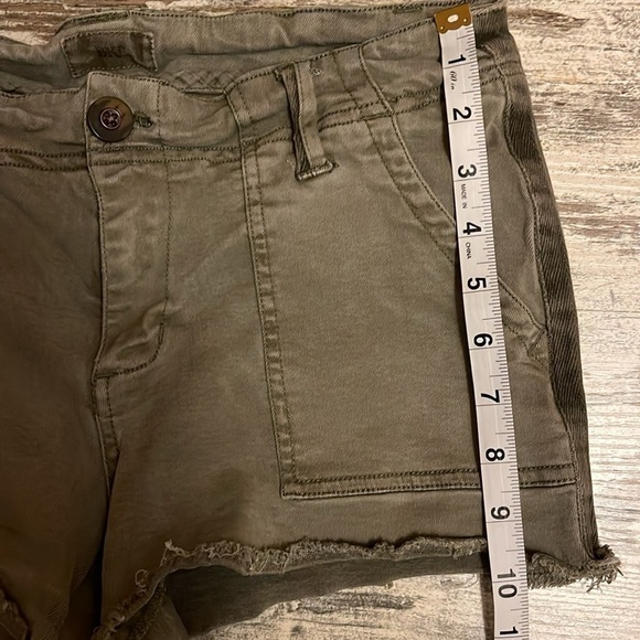 BKE Army Green Shorts Size 27 - Picture 5 of 6